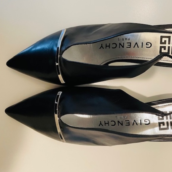 GIVENCHY Black Leather Slingback Kitten Heels - Picture 5 of 12